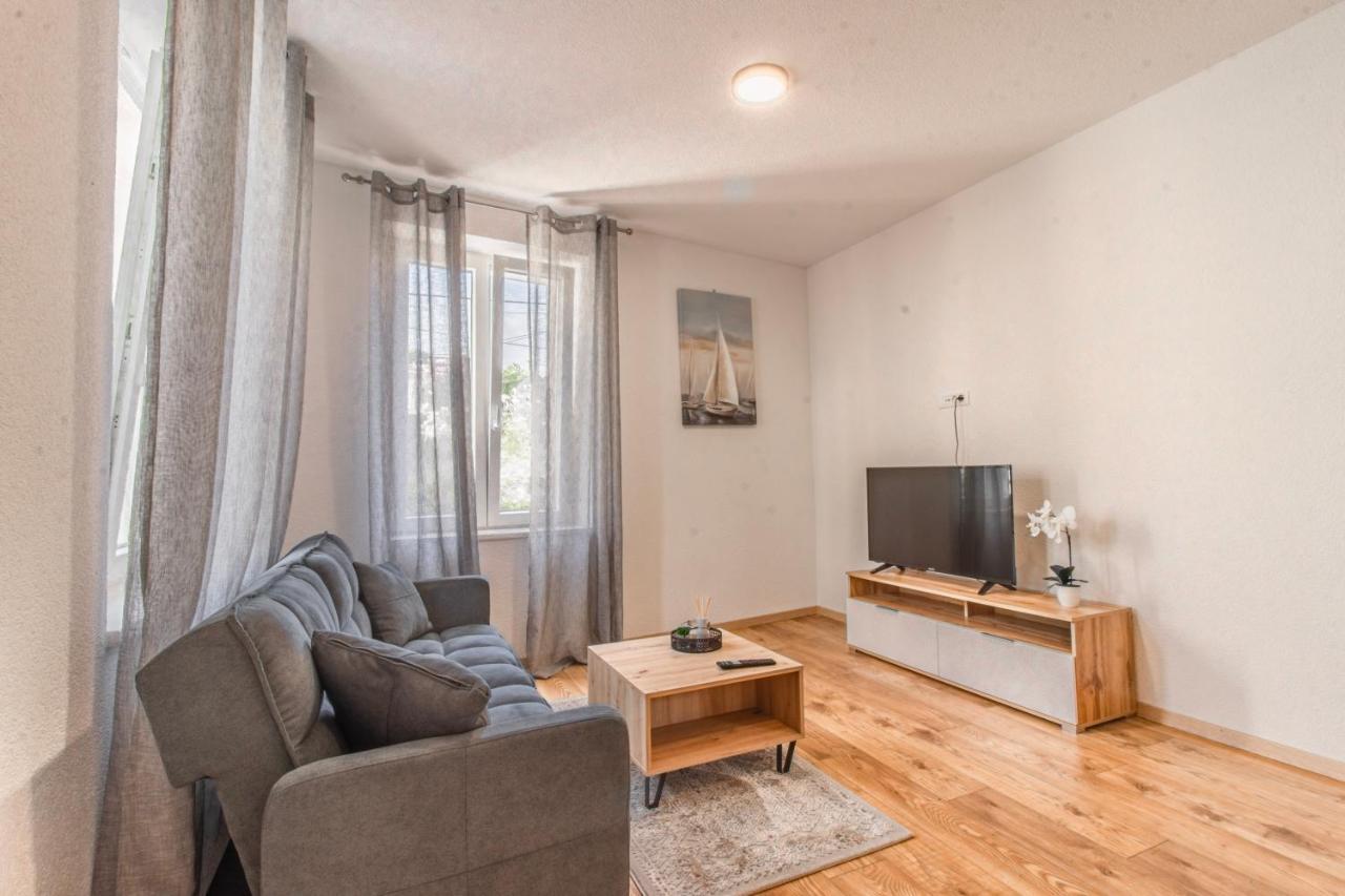 Apartments Florian Лопуд Екстер'єр фото