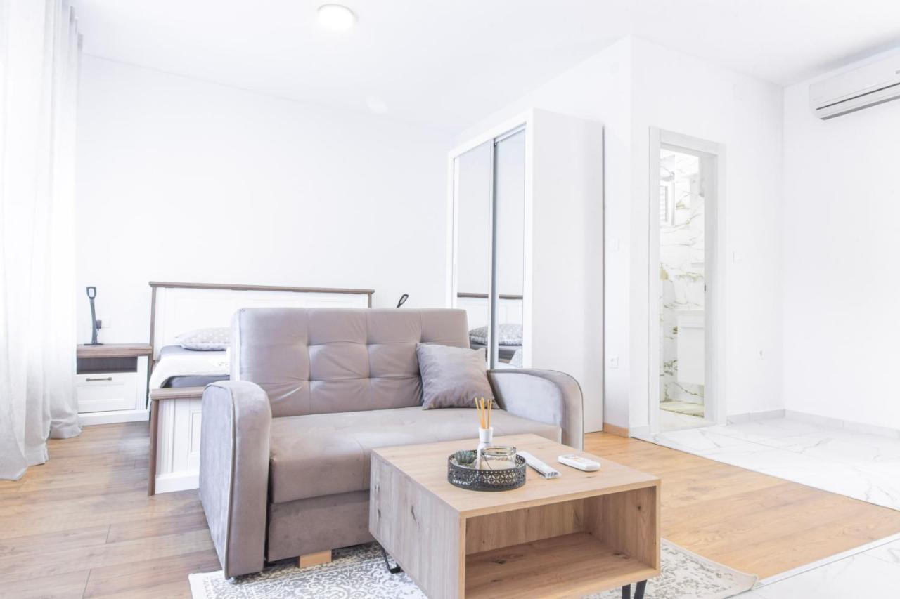 Apartments Florian Лопуд Екстер'єр фото