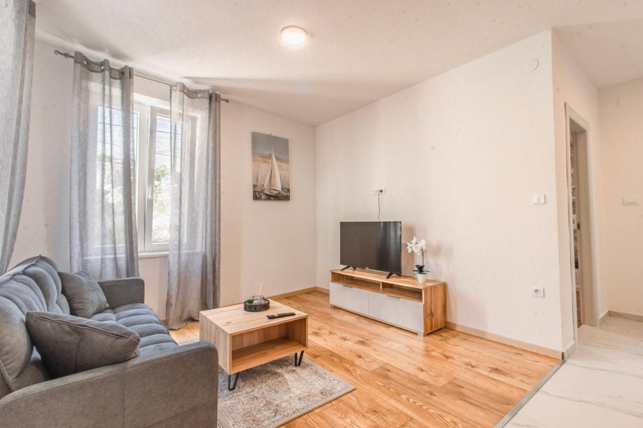 Apartments Florian Лопуд Екстер'єр фото