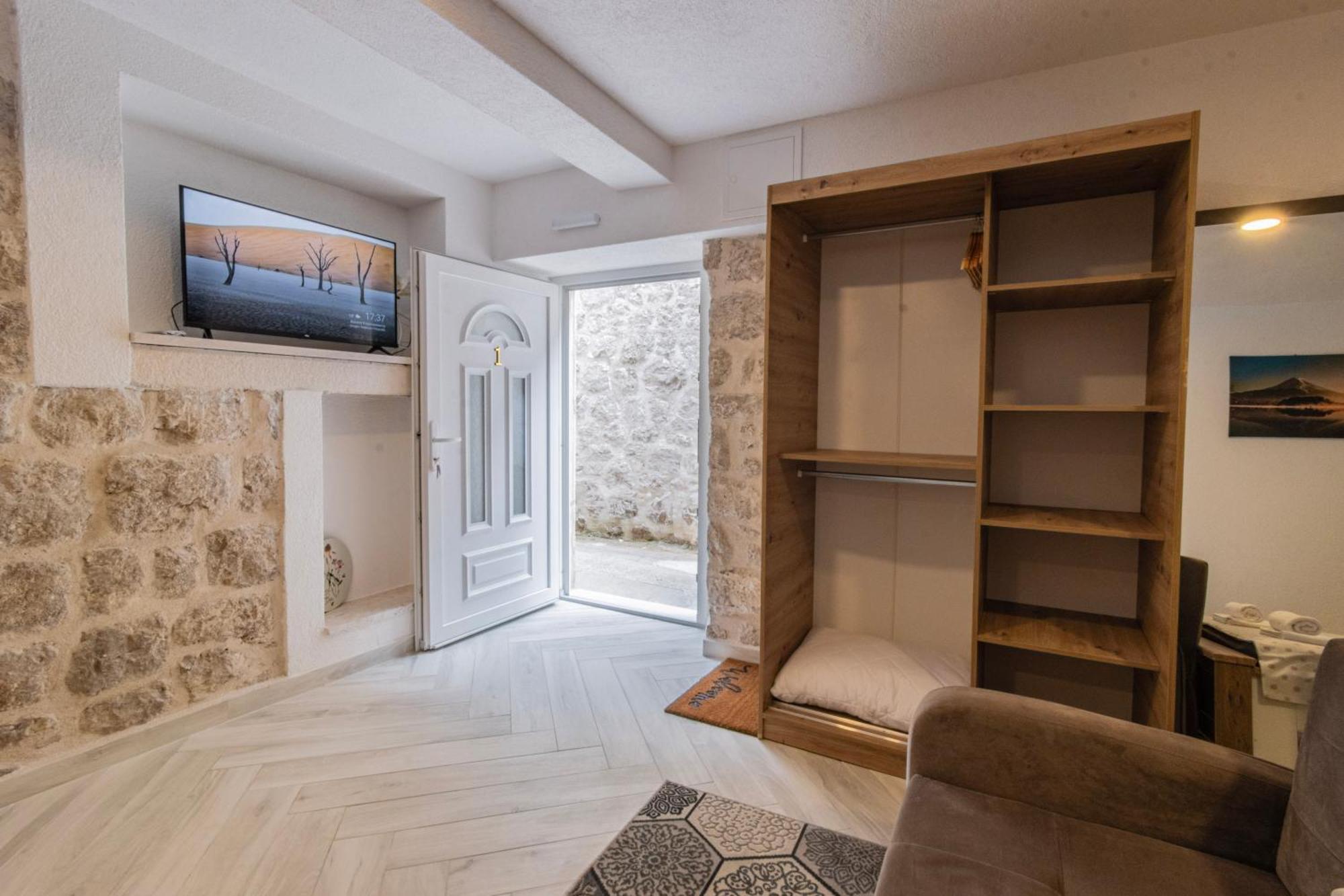 Apartments Florian Лопуд Екстер'єр фото