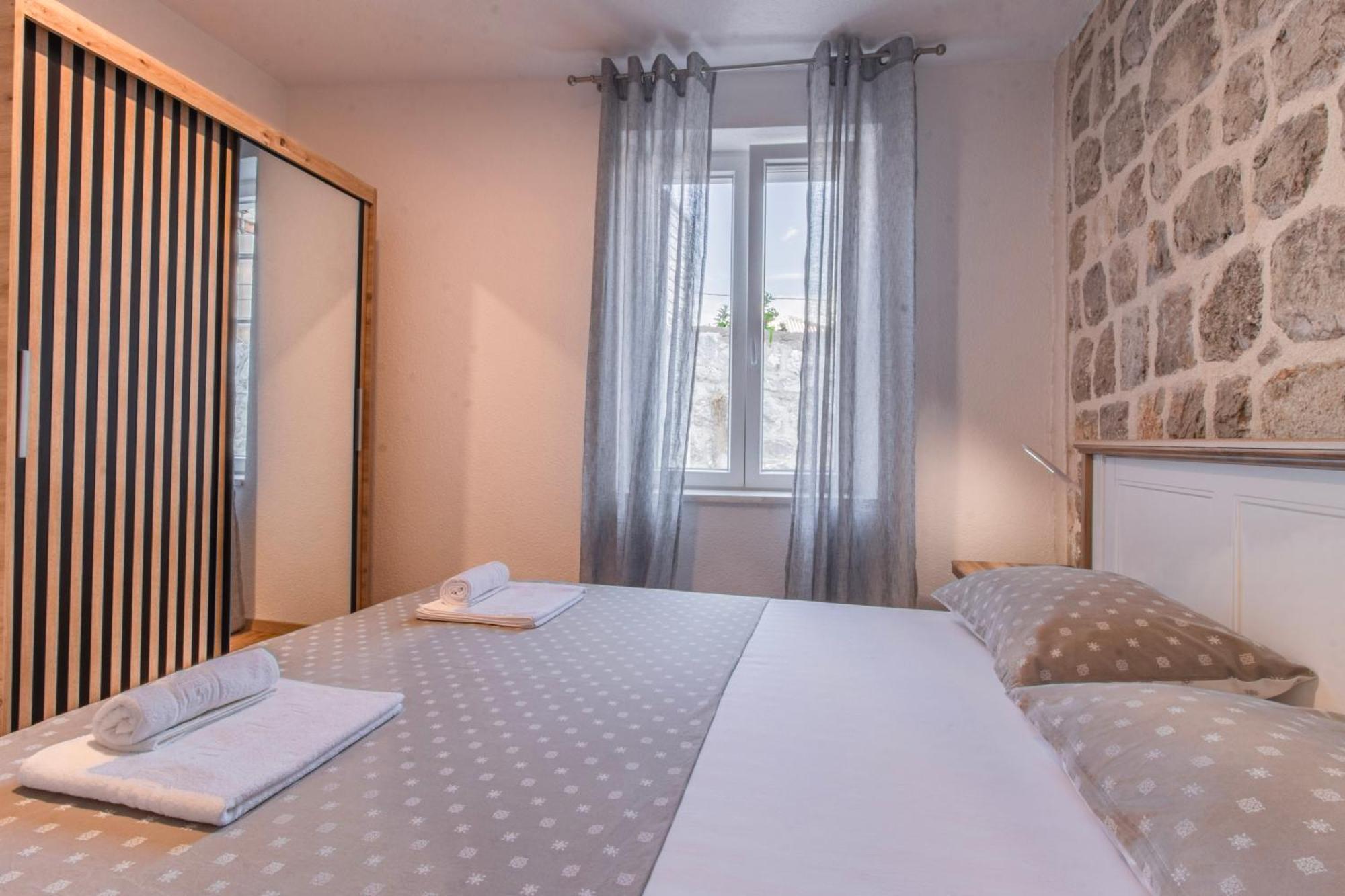 Apartments Florian Лопуд Екстер'єр фото